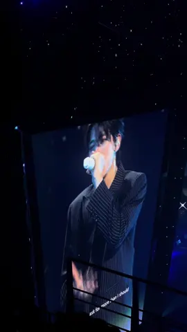 ตอนนี้หูไปเกิดใหม่ละ ขึ้นสวรรค์ เพราะคุณเจ้าของเพลงไม่ใช่บังเอิญ feat. กับคุณเจ้าของเพลงภาพสุดท้าย ตxยแล้ว เกิดอีก 100รอบก็ขอเกิดมาเจอเสียง2คน❤️🎸🥓 #LYKNDuskAndDawnConcert #williamjkp #tuichayatorn 