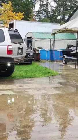 I am the first person on the planet I believe to ever drive an M series Studebaker Superior bus.   No, it may not have been under its own power, but that doesn't count. #kingofbootyfab #ratrod #hotrod #studebaker #schoolbus 