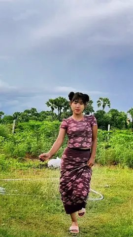 #မြို့သူလိုလည်းမချွဲဘူးအကိုရှင့်ရှင့်🤭 #အညာသူလေး #tiktok #foryou #မြင်ပါများပီးချစ်ကျွမ်းဝင်အောင်လို့🤒🖤 