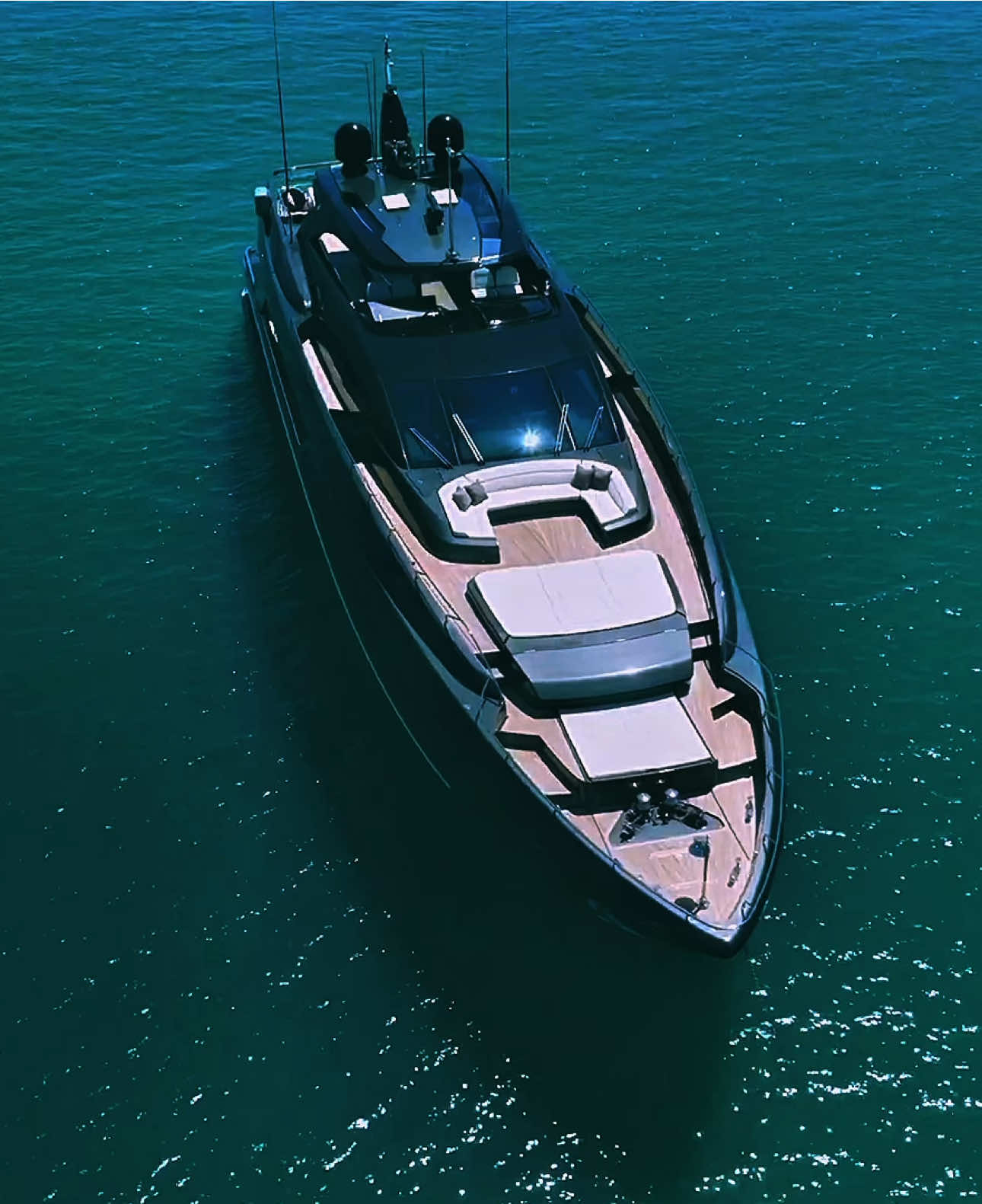Millionaire life style.. 🗣️💸 Yacht: M/Y “Onyx” Price: $10.000.000