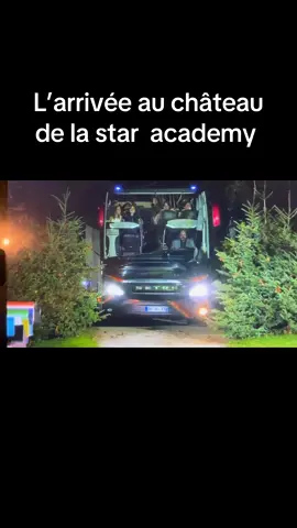 L’arrivée au château de la star  academy 