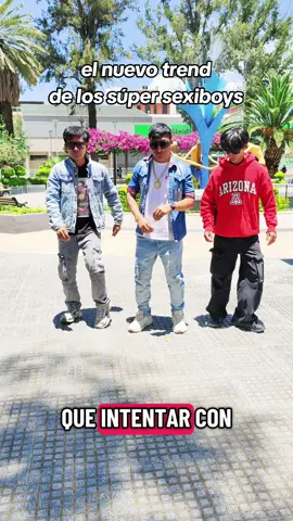 cada paso que das te ayuda a brillar #supersexiboys  @CRISBELT.OFICIAL @El Seximan Oficial 