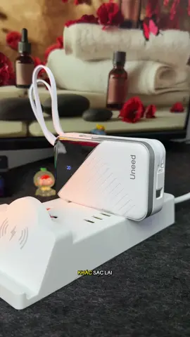 Nhỏ gọn nhưng lại rất đa năng, sạc dự phòng 30000mAh Uneed tích hợp giá đỡ điện thoại, có sẵn dây cáp và phích cắm tự sạc #sacduphong #sackhongday 
