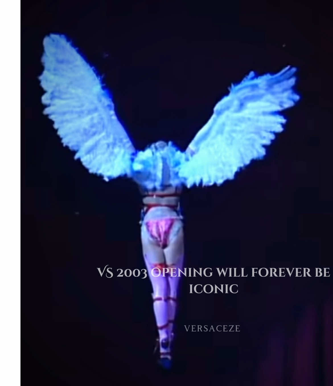 #victoriassecret ‘2003 ! . . #adrianalima #vsangel #foryoupage #fashion 