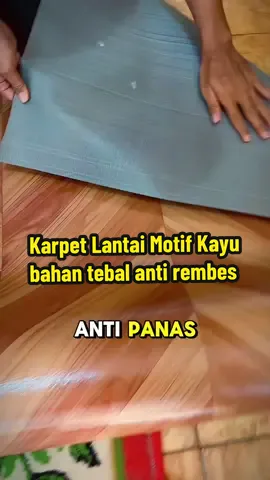 Membalas @Emi Mardia karpet vinyl lantai motif kayu estetik tebal murah #karpetvinyltebal #karpetlantai #karpetlantaimotifkayu #sipalingaffiliate #modalkontendoang 