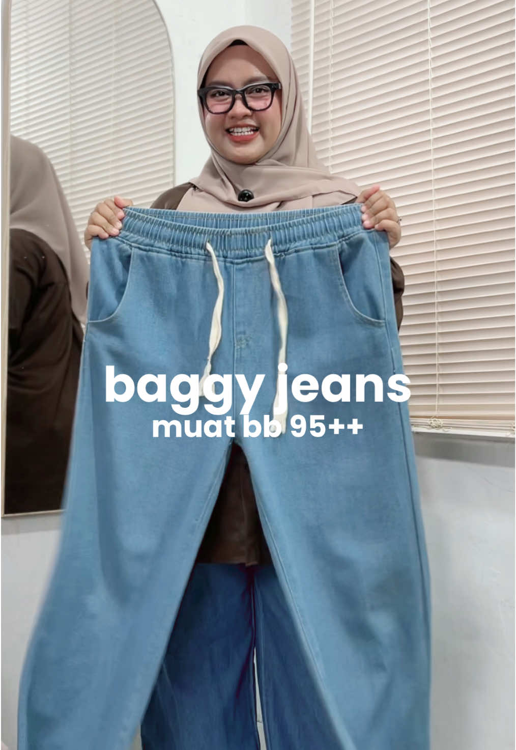 Baggy jeans muat bb 95++ baru aja restock ! Kalo kalian mau juga mending langsung amanin stoknyaaa jangan smpe ga kebagian lagi yaa #celanajeans #baggyjeans #jeans #jeansjumbo 