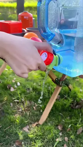 Bình nước trong suốt có vòi rót tiện lợi cho các bác đi cắm trại đi picnic#binhdungnuoc #binhdungnuoccamtrai #xuhuong 