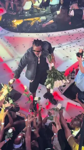 @Gunna live @BLU Dubai 🤩🤩🤩#gunna #wgft #bludubai #live