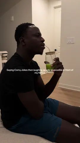 #laughingugly #laughingchallenge #cornyjoke #fiance 
