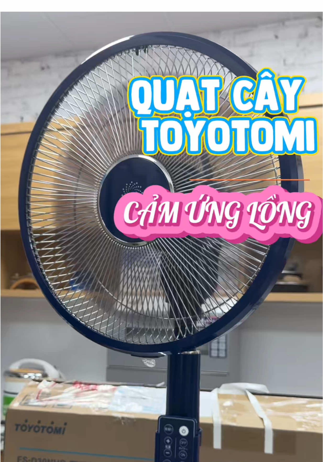 Quạt “câm” Toyotomi cánh 30cm, cao 1m1 động cơ DC nội địa Nhật #quạt 