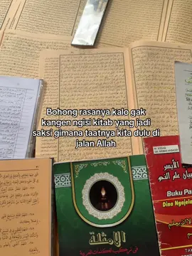 Meskipun dulu ngisi kitab nya bolong bolong karena ngantuk, tapi percayalah hal itu yang kita rindukan saat ini🥺 #pondokpesantren #santri #santriindonesia #fyppppppppppppppppppppppp #foryou 