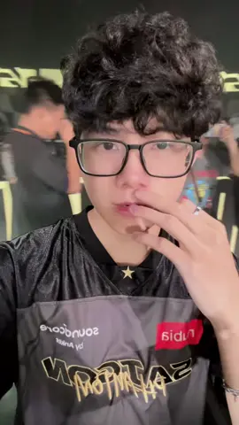 Cười cai deo gi@Yiwei 