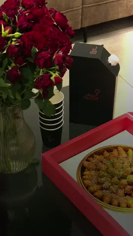 كوب قهوة تحت عنوان☕️☕️☕️.                                            وفي حق ذاتك كوني عزيزه نفس🫶🏻🫶🏻