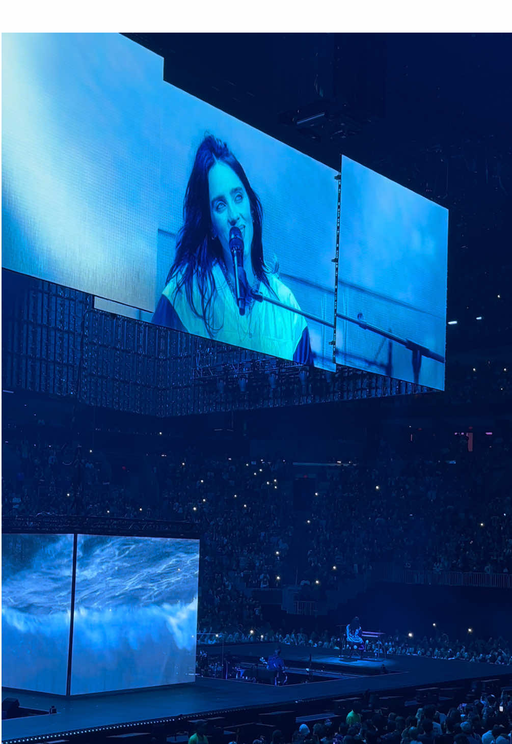 billie eilish performing ocean eyes in miami, florida on october 12, 2025 #billieeilish #oceaneyes #miami #fyp #hitmehardandsofttour 