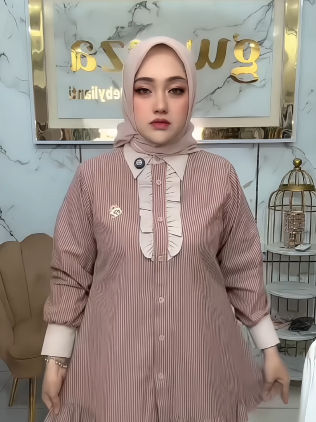 Gwenza - Arshean Setelan Celana salur#setelancelana #setelanwanita #bajuwanita #fyp #fypシ゚viral 