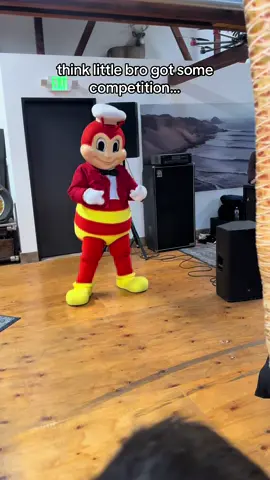 @Jollibee dang we got some competition cause he ate that gnarly dance UP