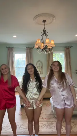 pro transitioners #hoco #trio #fyp @Syd<3 @Taylor 