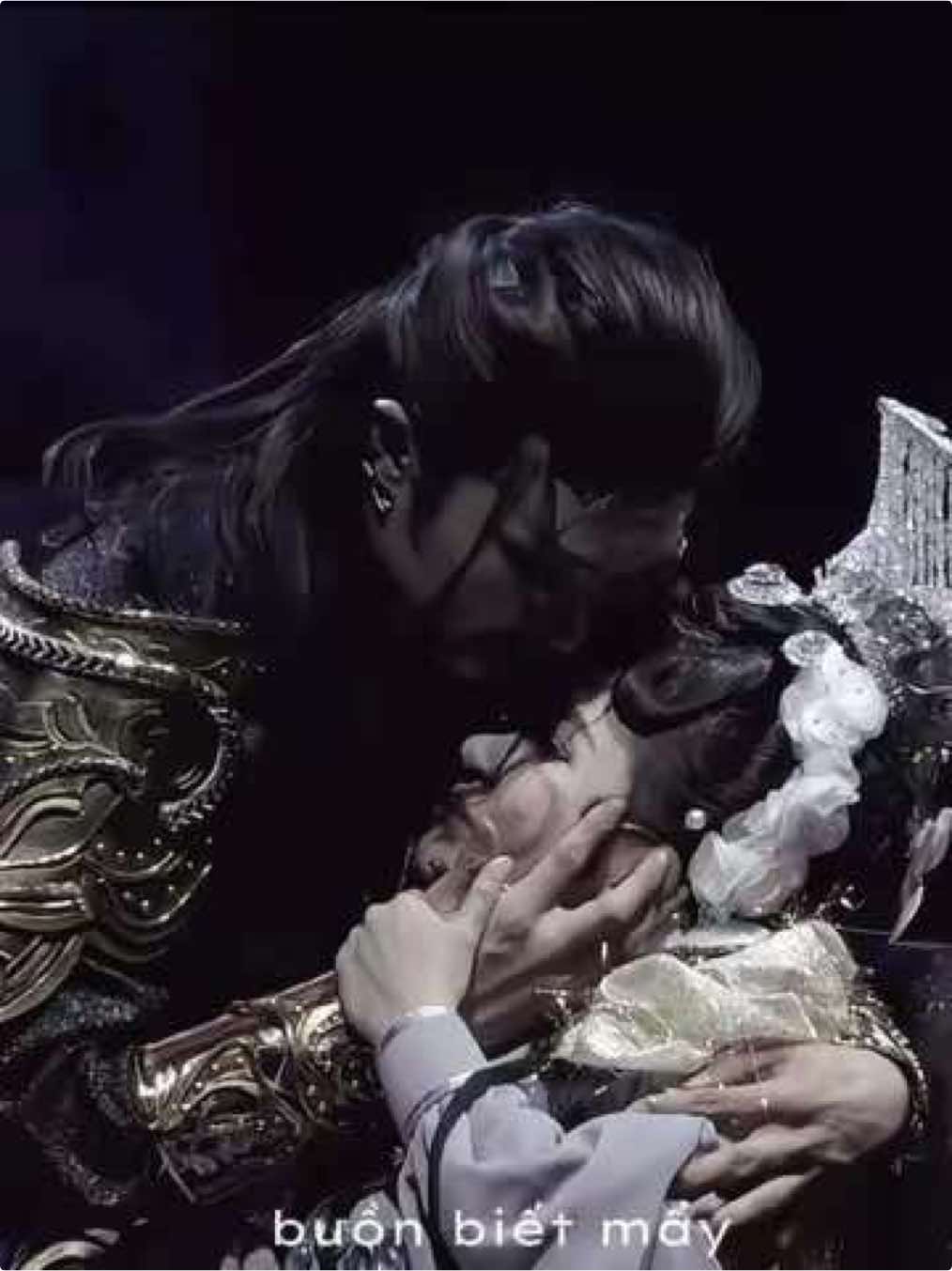 roi mai sau...❤️‍🩹#phuongcamngoc #nstrongnhan #đoancailuongtuongcohuynhlong #xhtiktok #fypシ 