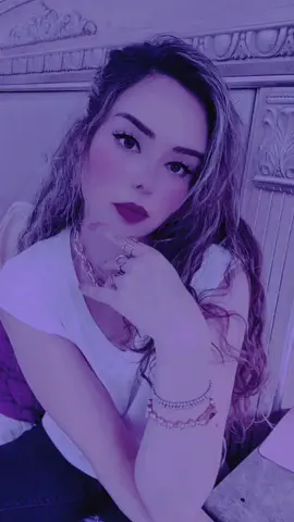 “Dicen que mudan de piel, pero las que yo conozco se cambian de outfit para fingir que ya cambiaron 😘🐍” #ModoMerlina #CoquetaPeroNoTonta #FrasesConActitud #GirlPower #FemmeFatale 