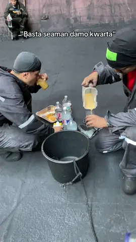 “Basta seaman damo kwarta” No. The moment we disembark the ship, it is already dead end. What some of our families will never understand that once nakababa na ang seaman, daming pera daw and everything, perhaps that is true but that money is allocated para sa stay dito sa lupa and for trainings kasi wala na kaming sweldo hahaha people often say “pautanga ako bi” “hatagi ako bi” “bag o naog, damo kwarta” HAHAHA jusko, sige kayo magbayad ng tuition ko sa masters, kayo magbayad ng mga trainings ko, kayo magbayad ng flight tas accommodation ko sa Manila hahaha so I will never care if my relatives tell me na kuripot ako hahaha manigas na ang manigas basta hindi lang ako magkulang sa sarili ko This is the life of being a seafarer #seaman #seafarerslife #marino 