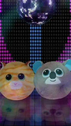 Saturday night vibes 👯