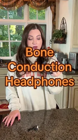 No buds. No wires. Just vibes. 💀🎧 Bone conduction tech = crystal-clear sound without blocking your ears. Perfect for running, cycling, working — stay aware, stay connected. #boneconductionheadphone #techtok #gadgetgoals #stayawarestaysafe 