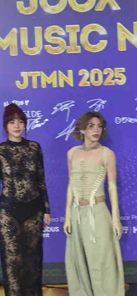 มินตรา-เต๋า ร่วมเดินพรม ในงาน JOOX TOP MUSIC NIGHT 2025 UTMN2025)  #JOOXTOPMUSICNIGHT2025 #UTMN2025 #มินตราอินทิรา  #เต๋าทัศนัย