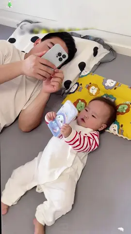 ลูกติดจอโทรศัพท์ใช่ไหม มาเอาเครื่องนี้ไปให้ลูกเล่นแทนค่ะ #ไอโฟนเด็ก #โทรศัพท์ของเล่นเด็ก #มือถือของเ 