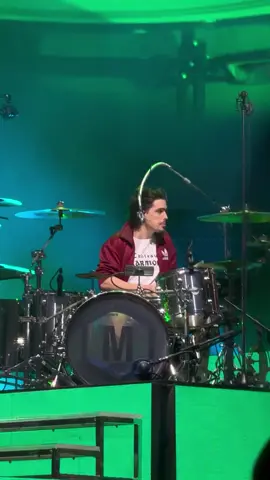 morat canta mi suerte en la segunda noche del concierto de morat en Chile #morat #quintavergara #giraasuntospendientes #moratfans #chile 
