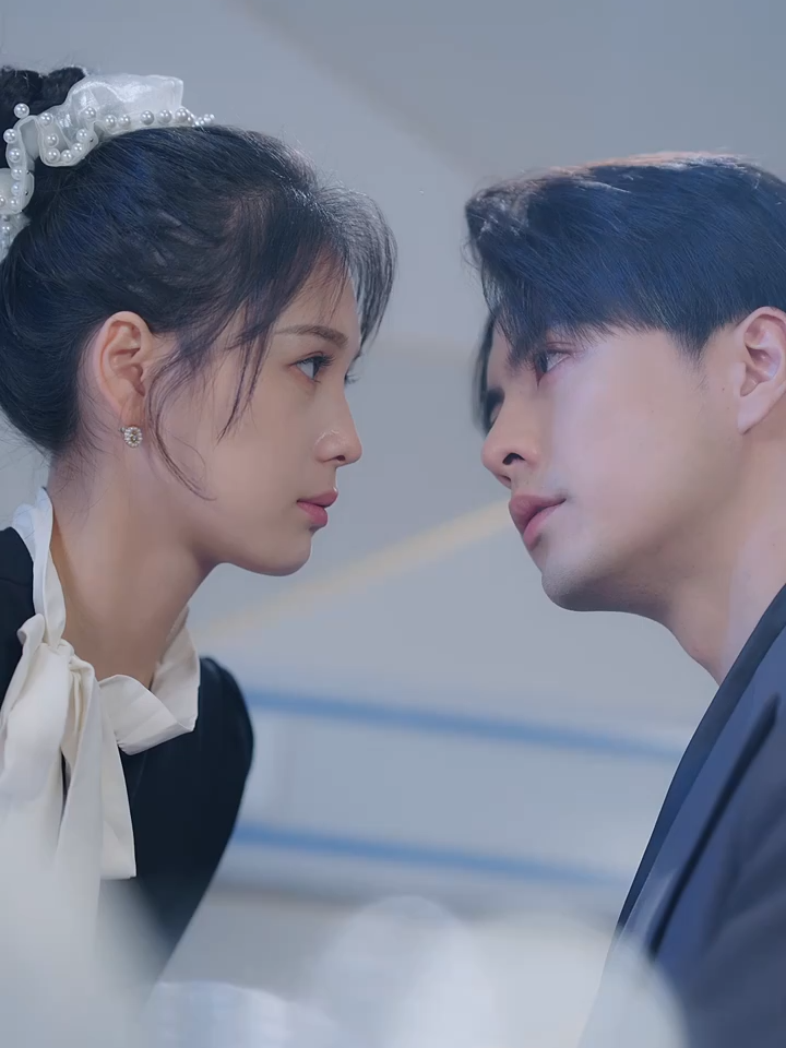 Episode 38 - CEO, That Intern is Actually Your Wife (English-dubbed) #reelstiktok #مالي_خلق_احط_هاشتاقات #شعب_الصيني_ماله_حل😂😂 #i_love_tiktok #viralvideos #ffyyyppppppppppppppppppp #pourtoi #filmtok #trendingmovie #reels #clips #MovieEdit #MovieRecommendation #MovieClip #BestMovieScenes #tiktok #foryoupage #fyp #foryou #vir