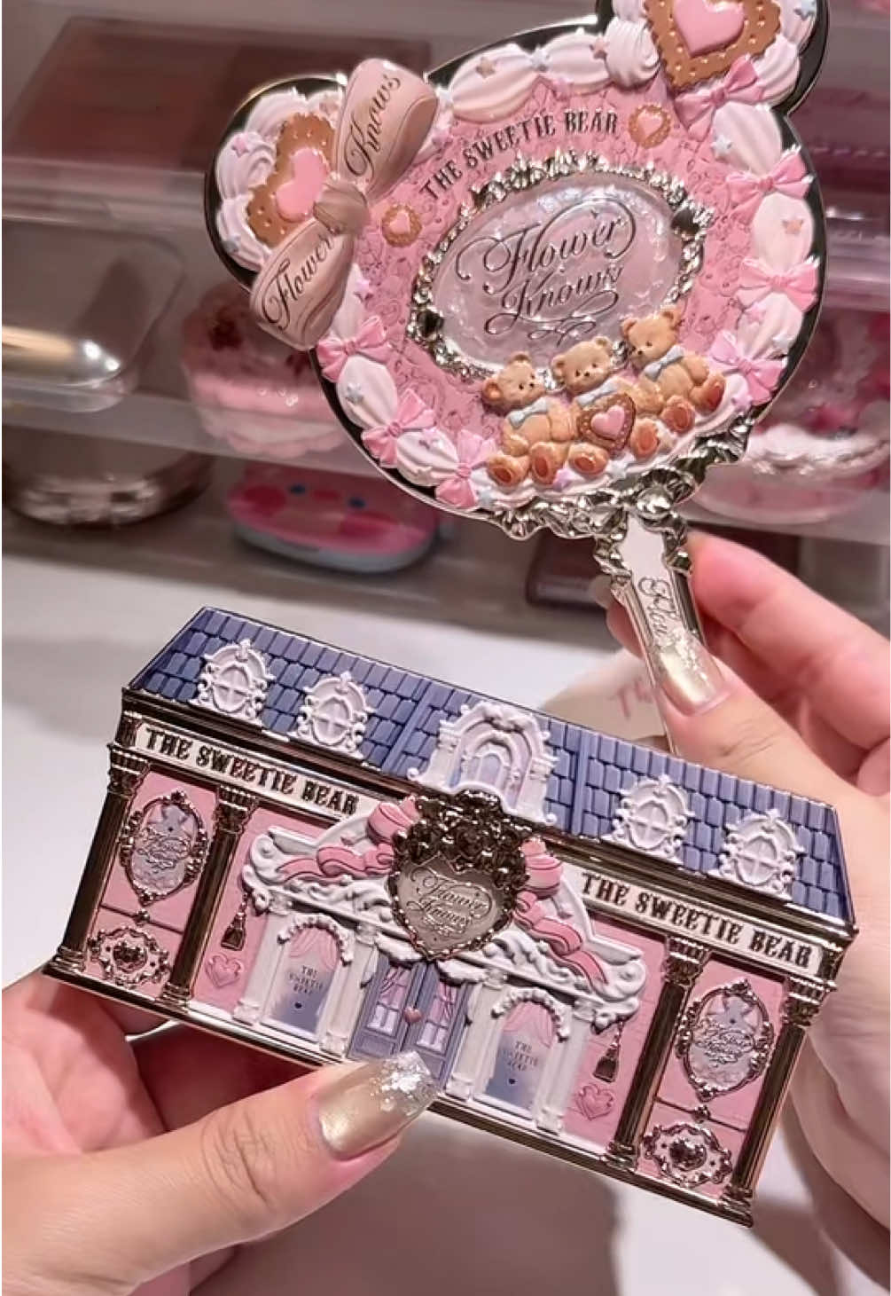 Bảng phấn mắt 6 màu & Gương trang điểm Flower Knows The Sweetie Bear Collection cao cấp 6,5g #phanmat #flowerknows #guong #trangdiem #goclamdep