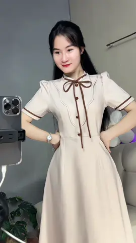 Đầm chữ A thanh lịch nhẹ nhàng phù hợp đi làm đi chơi đi dạo phố 😍 #benhimreview #thoitrangnu #damthietke #bemineofficial #xuhuong 