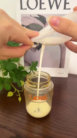 Nếu mà các bà ko muốn sau sinh mà suốt ngày sữa chảy ướt hết người thì nhớ sắm phễu hứng sữa này nha #pheuhungsua #mebimsua #pheuhungsuacmbear #xuhuong 