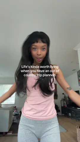 If you’re traveling soon comment below! To everyone catching feelings and not flights I’m sorry. Thankfully I’m catching both 