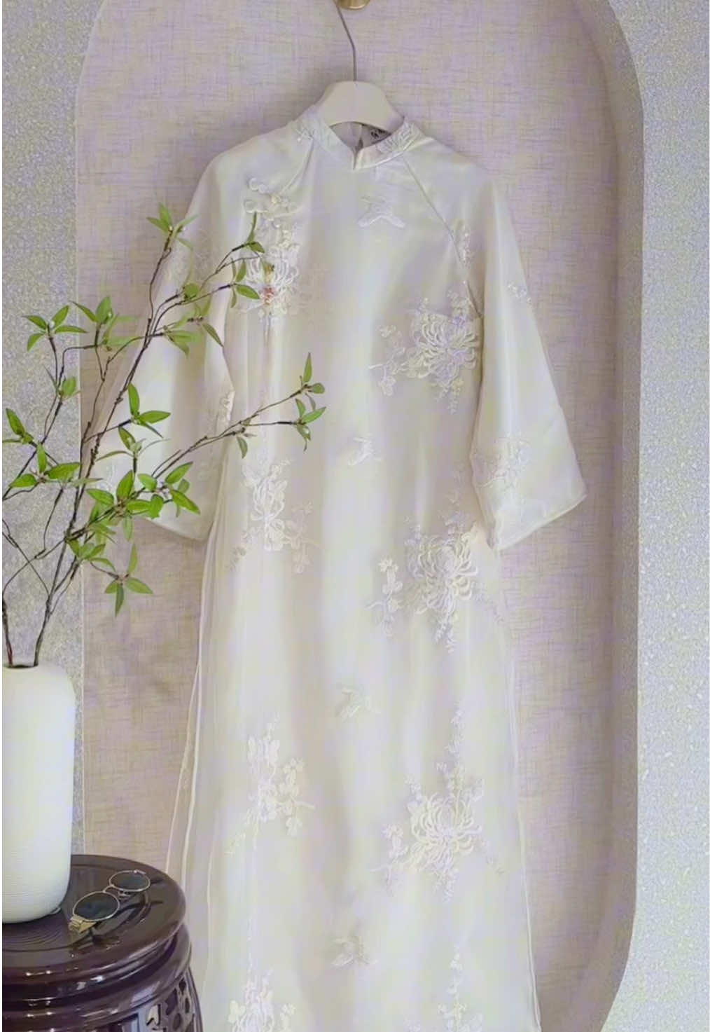 Áo dài Hồng Cúc Bạch 🤍 #TikTokAwardsVN #fashion #aodaivietnam #fyp #aodaitet 