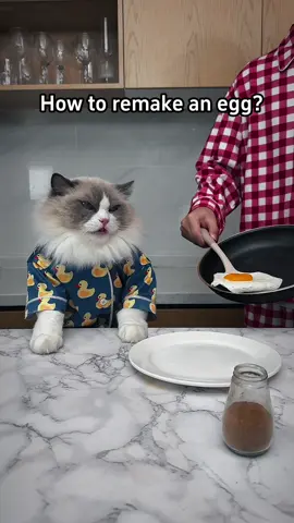 Turning egg into… Egg!  #thatlittlepuff 