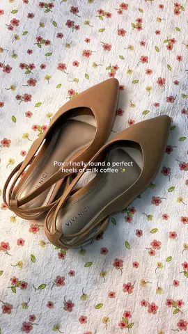 Suka bgttt💗 #heelswanita #heelscantik #heelskondangan #heels3cm #flatshoescantikk 