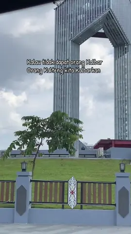 Mau nggak di kalbarkan😁#viraltiktok #jangkauanluas #sorotanfyp #fypreels #fypシ゚ 