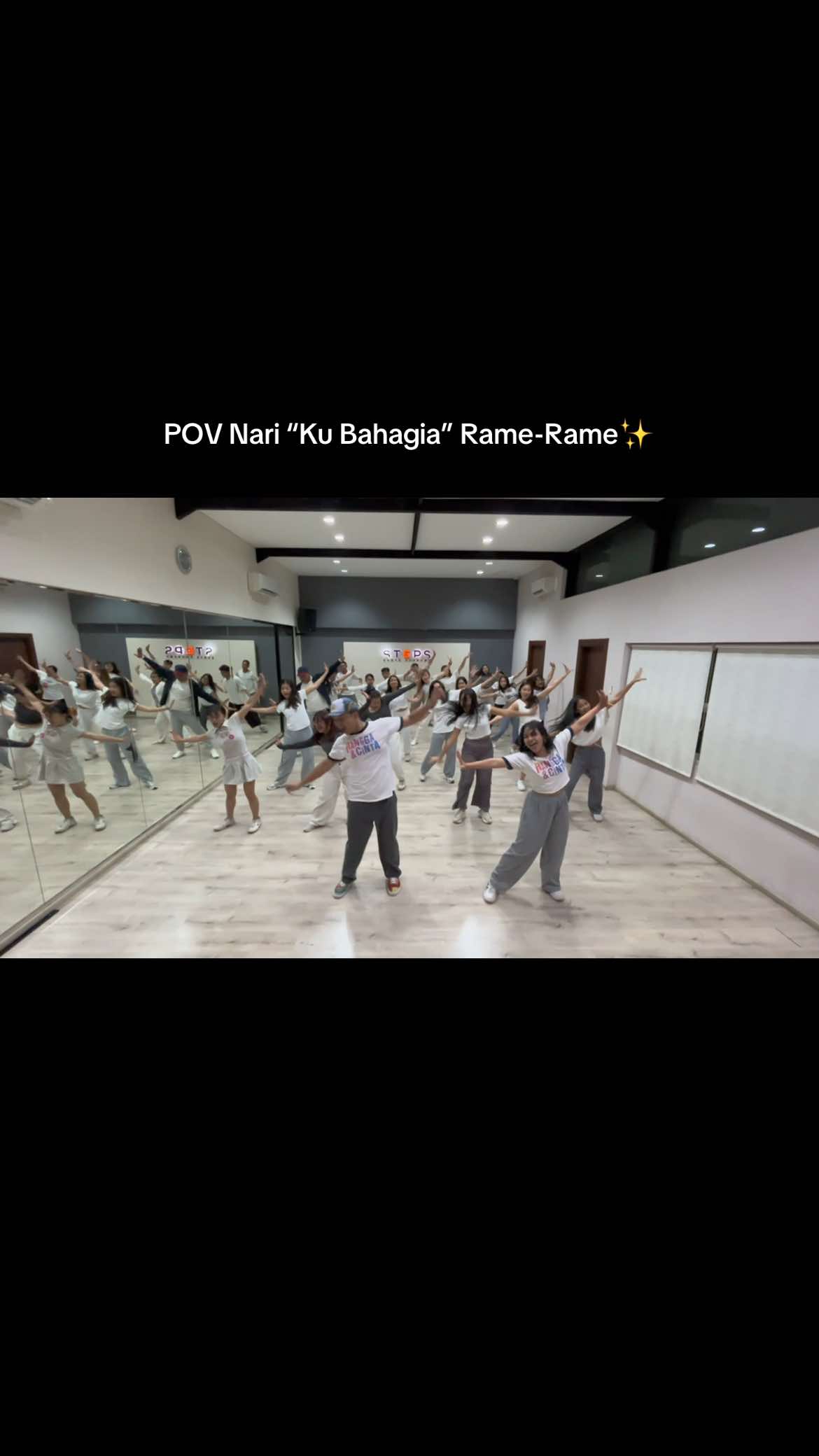 Seru nariin “Ku Bahagia” rame rame sama murid di @Steps Dance Academy dan ka @Pasha Prakasa 💃🏻🕺🏻✨ - #ranggacinta #dance #danceclass #dancer #dancechallenge 