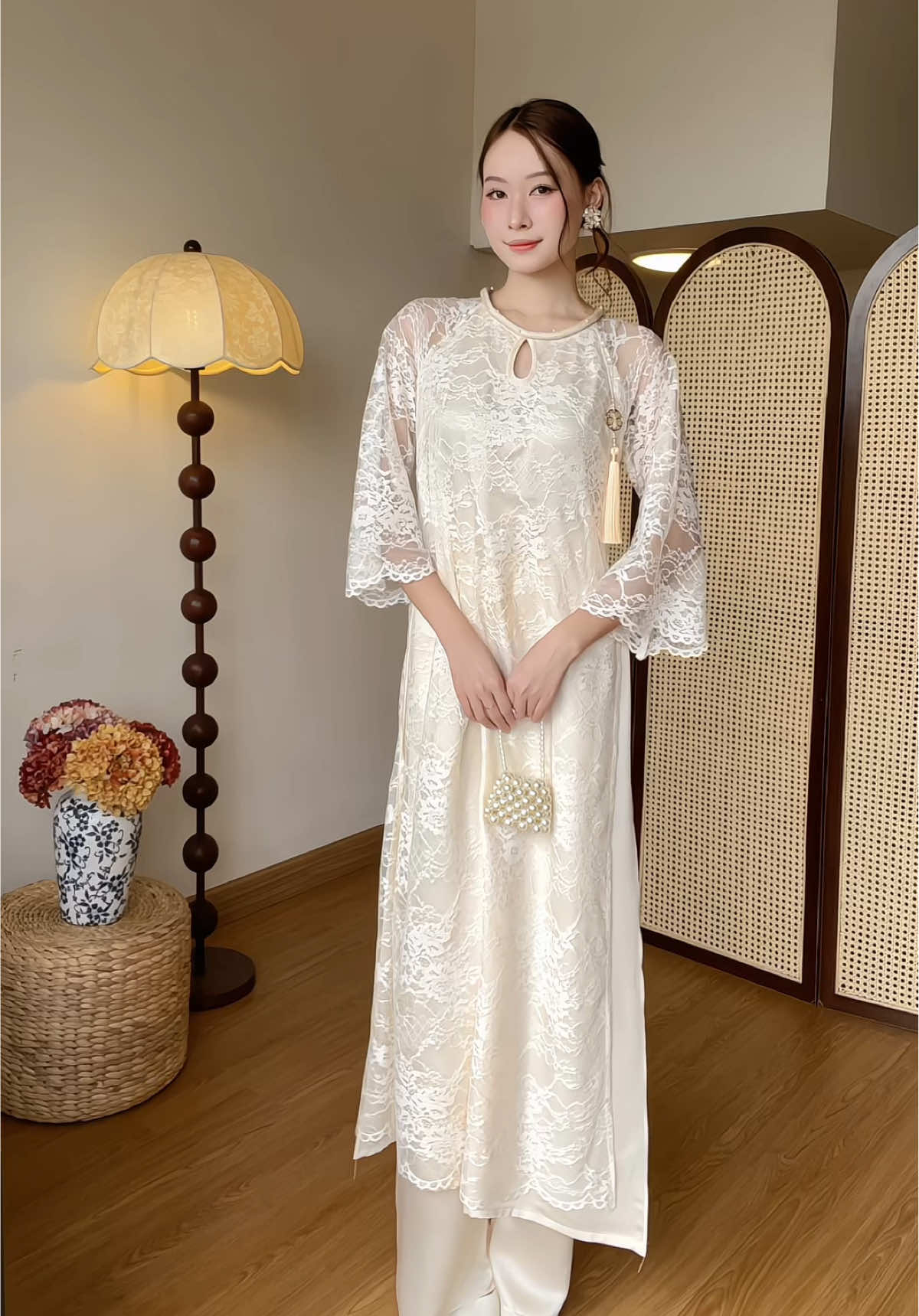 ÁO DÀI DIÊN KHUÊ  @Áo dài Lana   Áo dài vải ren đính ngọc trai – thanh lịch và quý phái trong từng đường kim mũi chỉ #SD382 #lanadesignvn #thoitrangtiktok #áodaivietnam 