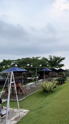 Ngadem sejenak🍃🍃