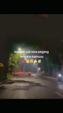 cuma bisa melihat mu dari jauh  #galaubrutal🥀 