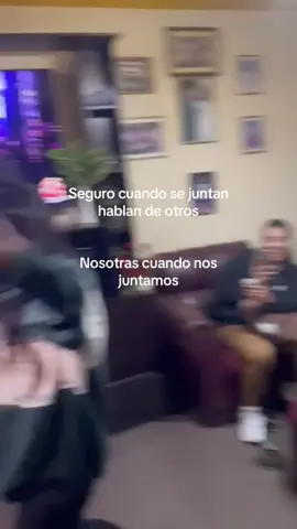 Tomamos mate 🧉y bailamos maroyu 😌❤️#foryou #viraltiktok #amigas #viral 