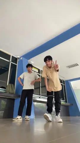 Kinda miss msp so bad😞 with: @ikyyyu  #myschoolpresident #thaienthu #geminifourth #fyp #thaibl 