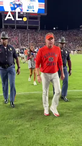 Follow Hugh Freeze off the field after Auburn’s OT loss to Mizzou. #auburn #wareagle #wde #auburnfootball #hughfreeze 
