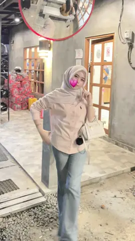 💗💗 #outfitinspiration #polo #outfitideas #cutbraywanita #keranjangkuning 