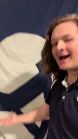 Y’all were GIFTED that last TD! And Coach Kalani is too classy to go for another score! Shoulda been 31-14, but who’s counting? -tags- #BYU #HolyWar #HolyWarRivalry #CollegeFootball #CFB