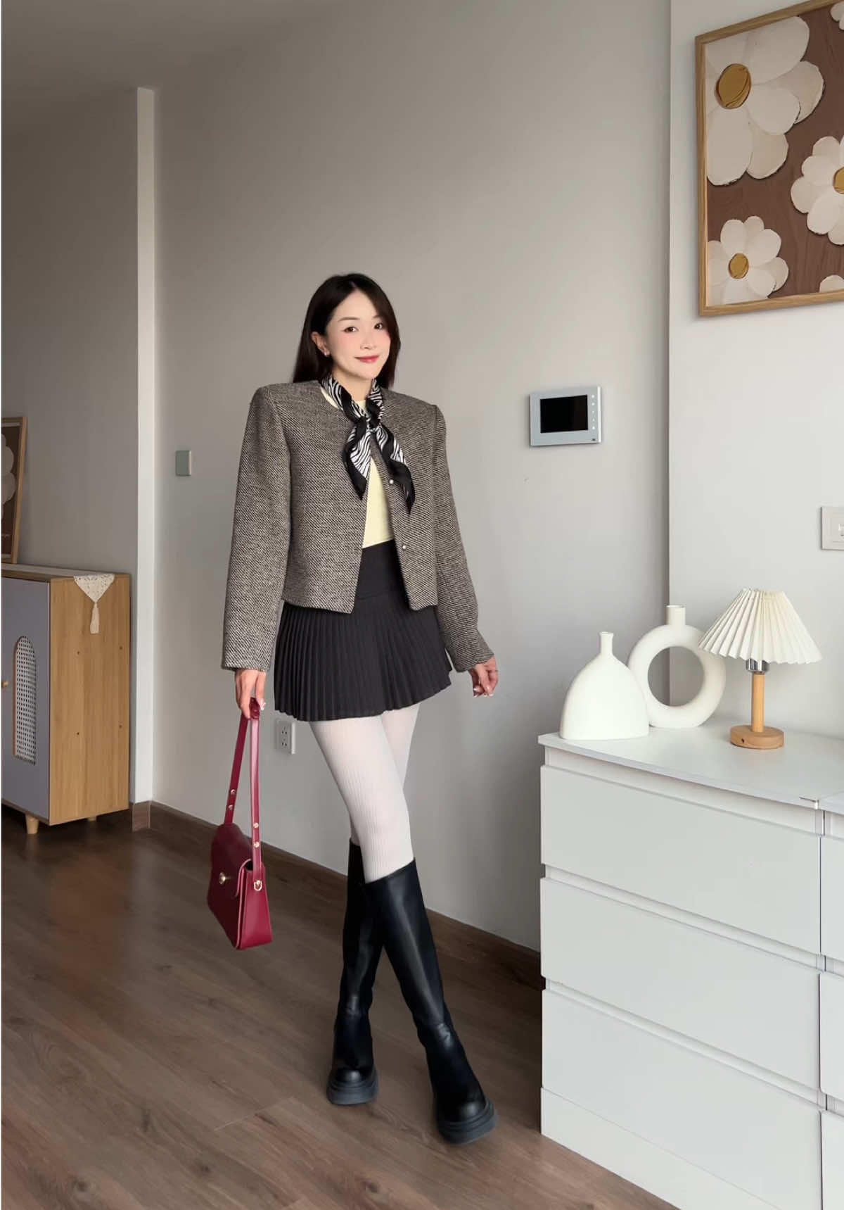 Nhẹ nhàng xinh xắn đi chúc Tết mấy bồ ơii^^ #fashion #outfit #OOTD #nimdayyy #tết 