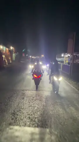 😜#cbr150r ##cbrindonesia #riding #trend #berandatiktok 