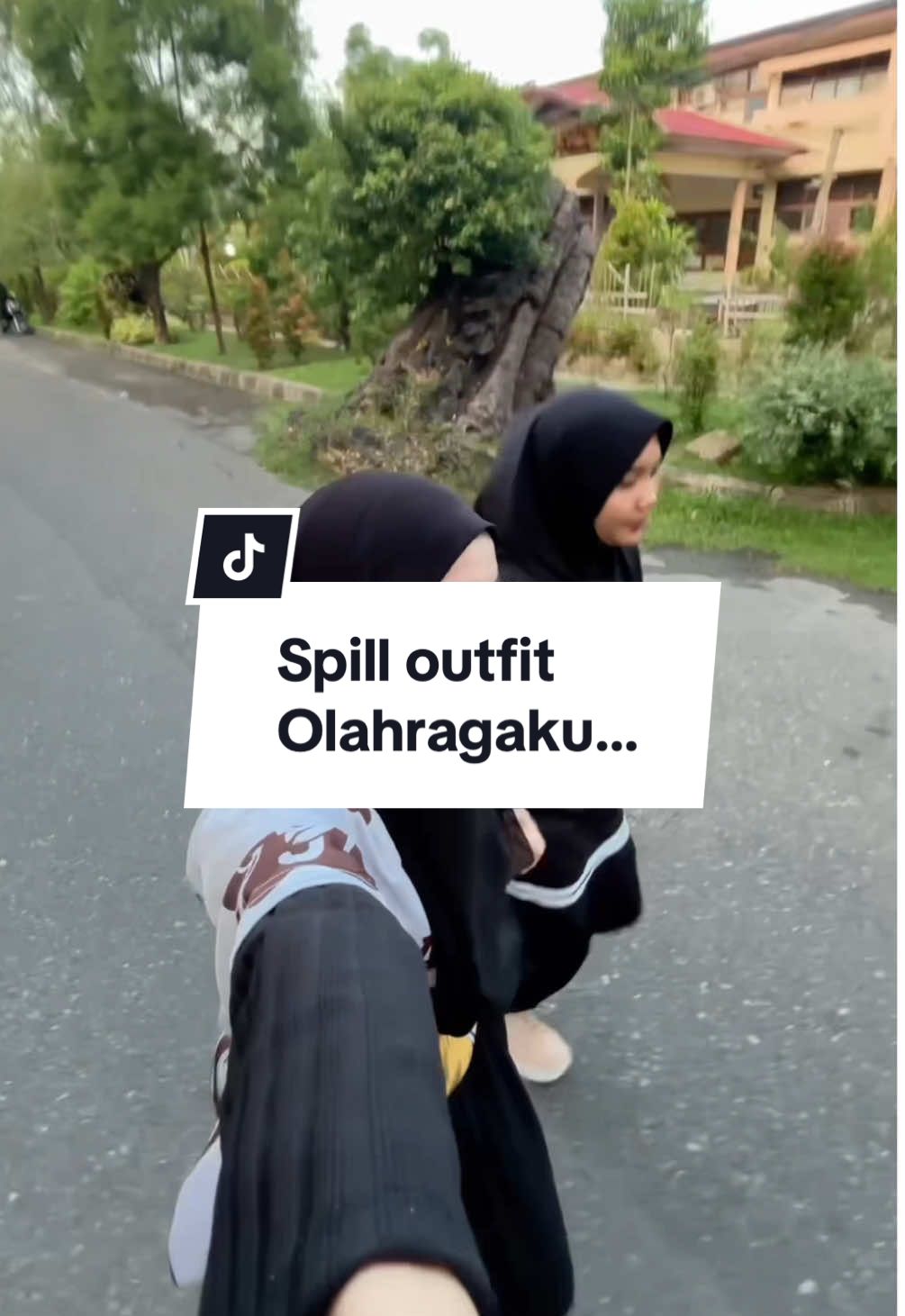 Semua udah aku spill dikeranjang yaa guyss outfit olahraganya aku… Kalian jangan lupa samaan sama aku bestie🫶🏻